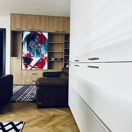 Kiki And Art Апартаменты *