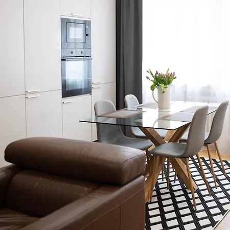 Апартаменты Kiki And Art